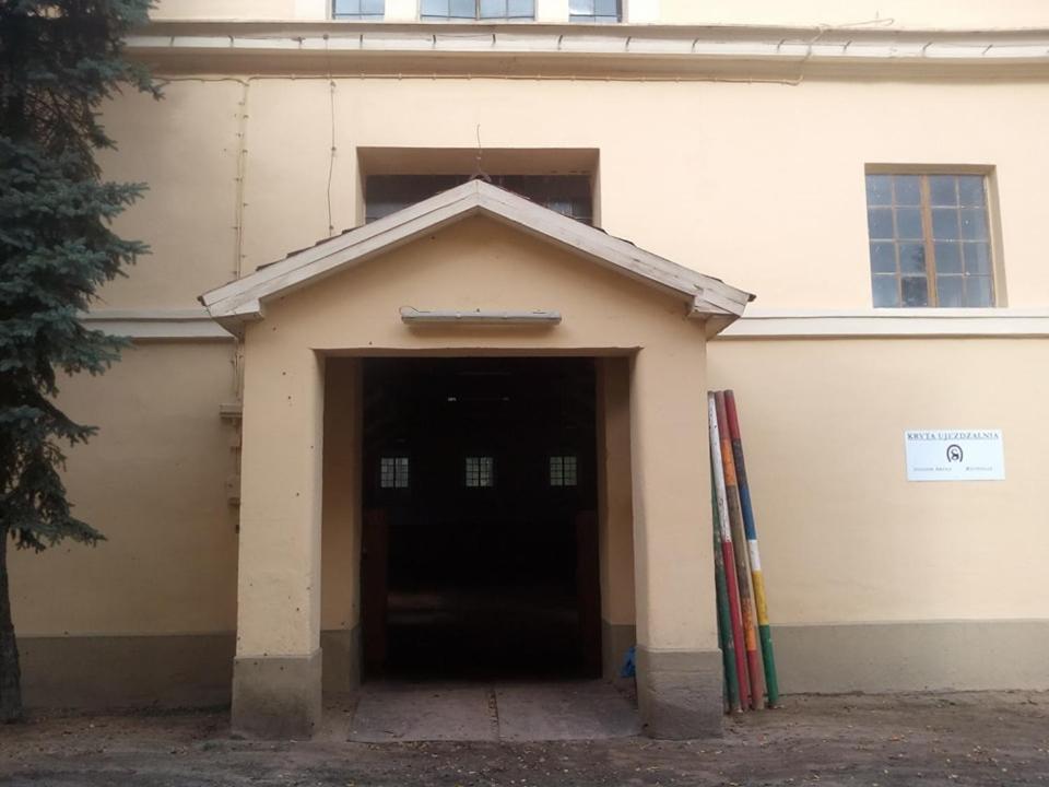 Stado Ogierów Sieraków Hotel Sierakow  Exterior foto